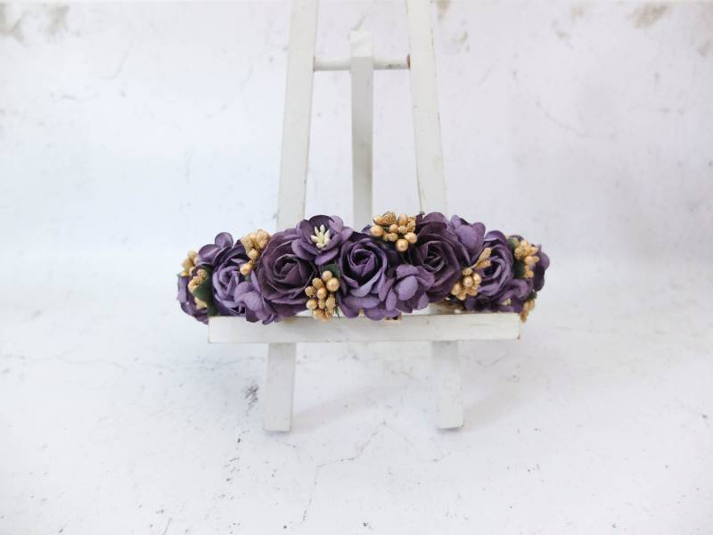 Dunkelviolette Rose Blumenkrone Goldbeere Hochzeit Haarkranz Dunkelviolette Rose Blumenkrone Goldbeere Hochzeit Haarkranz von musefleur