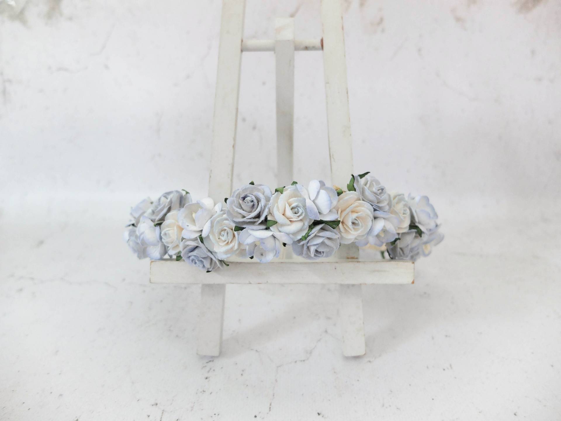 Dusty Blue Rose Blumenkrone Hochzeit Haarkranz Dusty Blue Rose Blumenkrone Hochzeit Haarkranz von musefleur