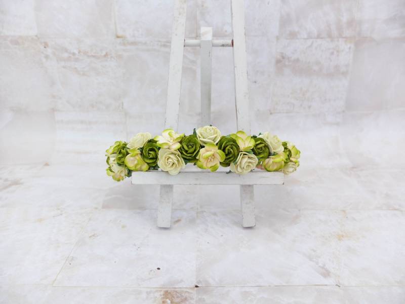 Grüne Blumenkrone Blumenkranz Für Die Hochzeit Grüne Blumenkrone Blumenkranz Für Die Hochzeit von musefleur