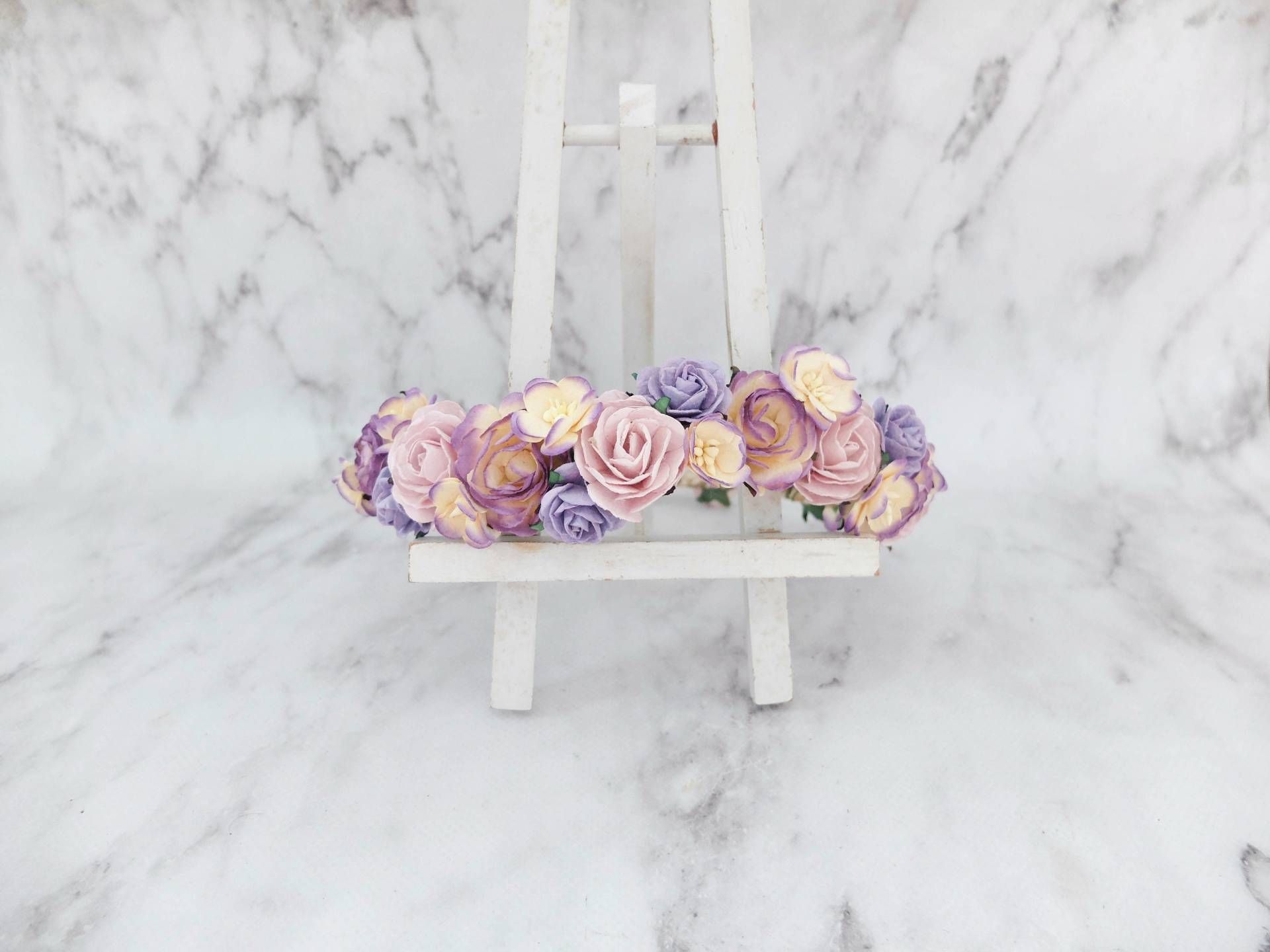 Lila Rose Blumenkrone Blumen Haarkranz Kopfschmuck Lila Rose Blumenkrone Blumen Haarkranz Kopfschmuck von musefleur