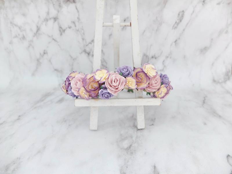 Lila Rose Blumenkrone Blumen Haarkranz Kopfschmuck Lila Rose Blumenkrone Blumen Haarkranz Kopfschmuck von musefleur