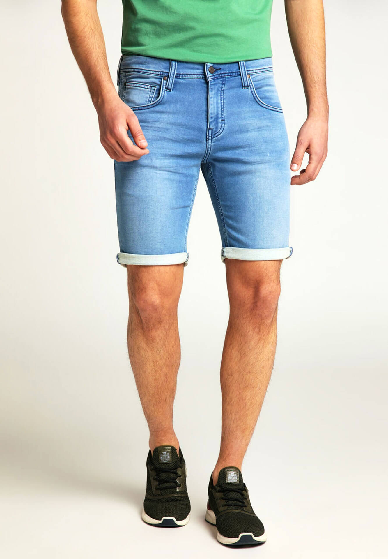 Mustang Chicago Shorts Z hellblau von mustang