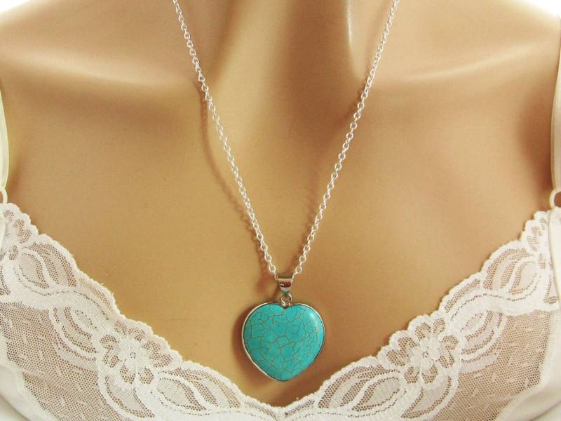 Blaue Herz Halskette, Türkis Anhänger, Schmuck, Herz, Magnesit von mwhitejewelry