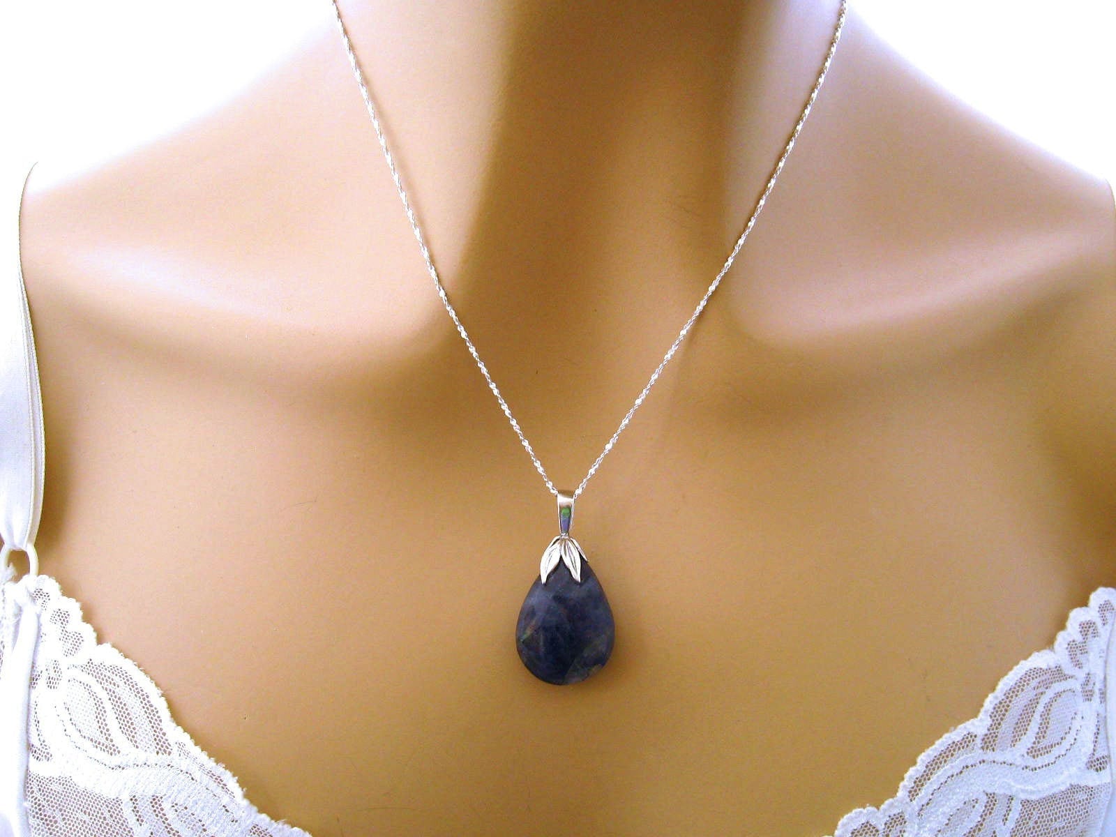 Blaue Iolith Halskette, Anhänger Edelstein 21. Jahrestag Geschenk, Blauer Anhänger, Sterling Silber von mwhitejewelry