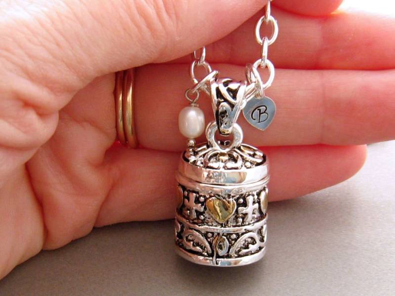 Prayer Box Halskette, Geheimfach Medaillon Herzen Und Kreuz Personalisierte Sterling Fill Kette von mwhitejewelry