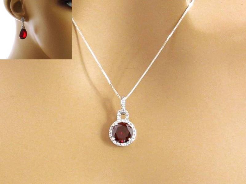 Rubin Rot Schmuck-Set, Zirkonia Anhänger Halskette Und Ohrringe, Juli Birthstone & Roter Schmuck von mwhitejewelry