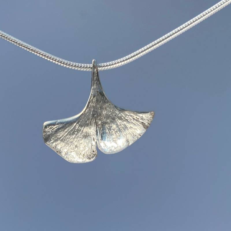 xxs 925 Silber Ginkgoblatt Echte Blattstruktur Kette Geschenk 11C-K xxs 925 Silber Ginkgoblatt Echte Blattstruktur Kette Geschenk 11C-K von myGinkgo
