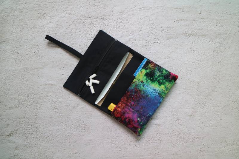 Tabakbeutel Farbklecksmuster Mit Gummiband von myMANAM