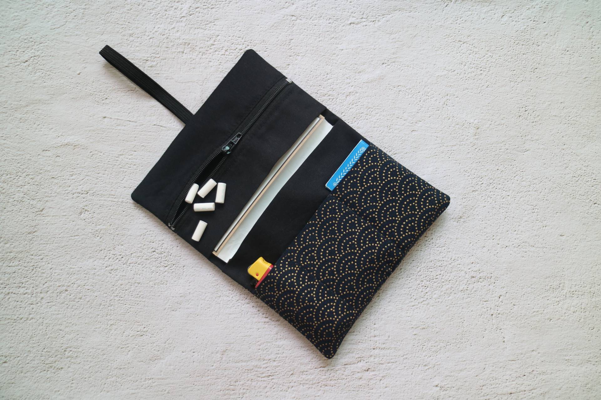 Tabakbeutel Goldenen Wellenmuster Mit Gummiband von myMANAM