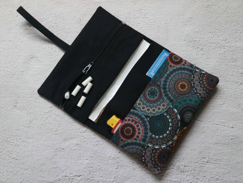 Tabakbeutel Mandalamuster Turkis Mit Gummiband von myMANAM