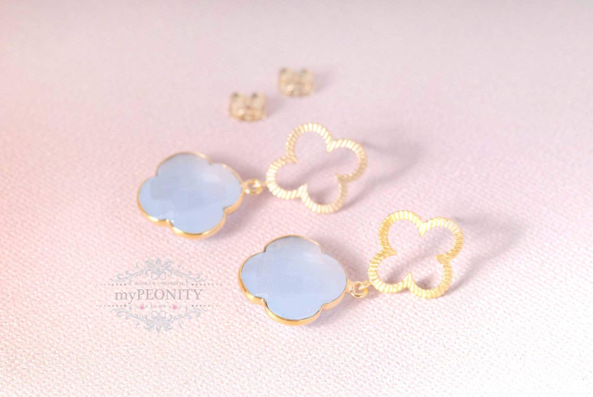 Hellblaue Glücksbringer Ohrstecker, Edelsteinschmuck, Klee Ohrringe Vergoldet, Vierblättriger Kleeblatt Statement Schmuck, To115, To166 von myPEONITY