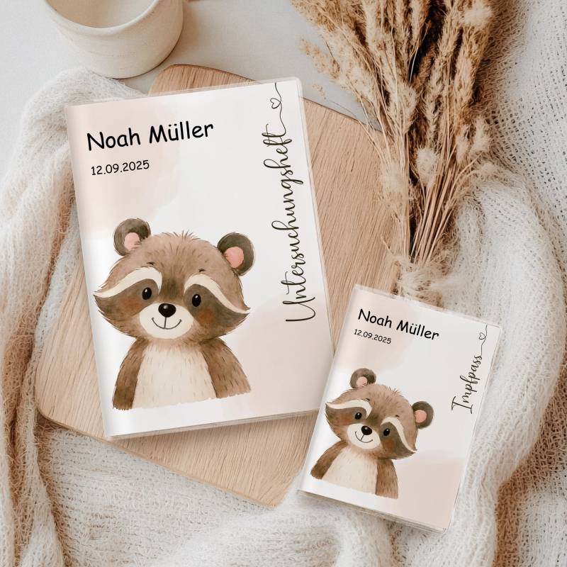 U Heft Hülle & Impfpass Personalisiert Waschbär Aquarell | Baby Geschenk Zur Geburt Set Oder Einzeln Wählbar Mit Zusatzfach von myPrintyDE