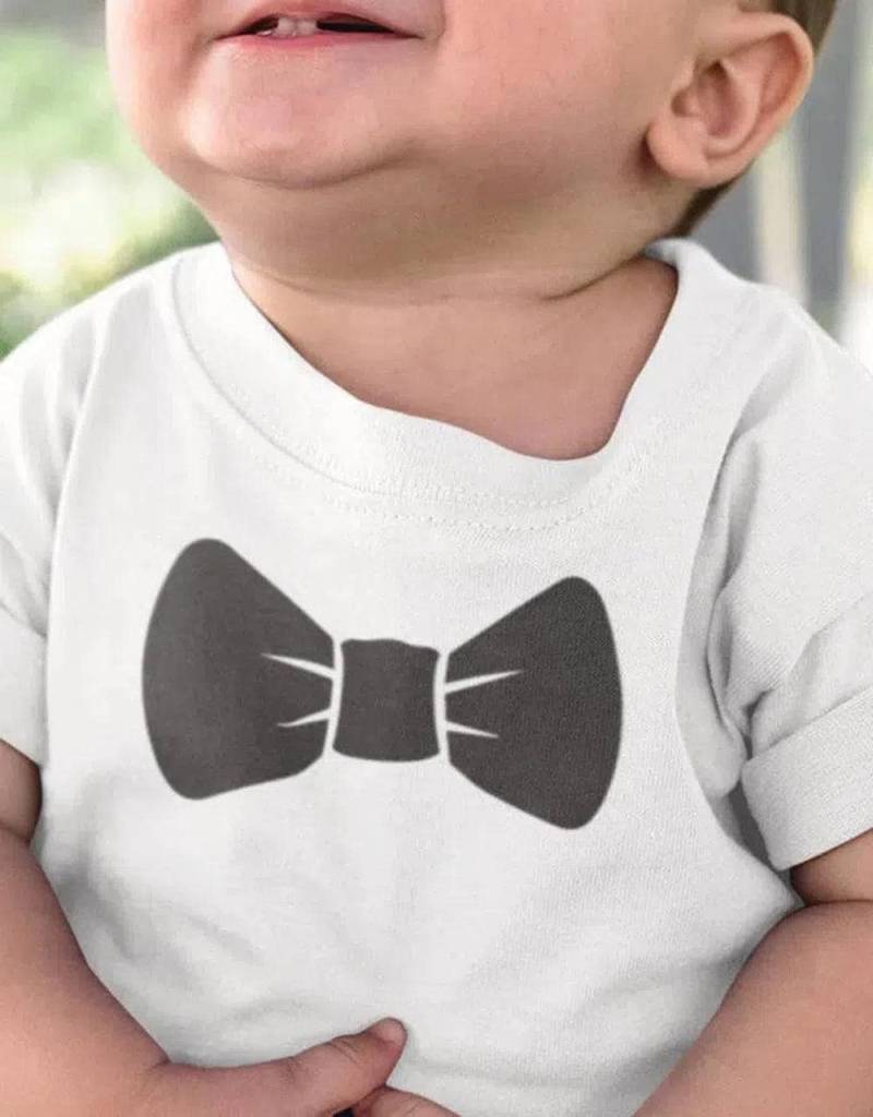 Ausgehshirt Mit Schöner Fliege - Schick Elegant Baby T-Shirt von myShirtStore