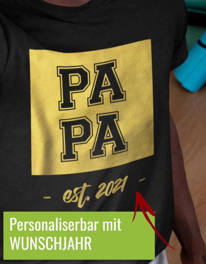 Papa Shirt Personalisiert Mit Geburtsjahr von myShirtStore