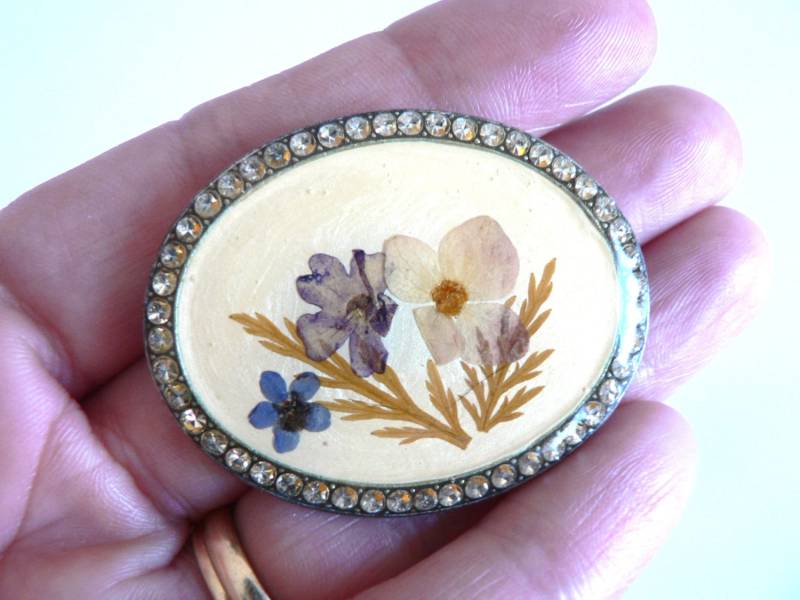 Gepresste Getrocknete Blumen Brosche von myTreasureNook