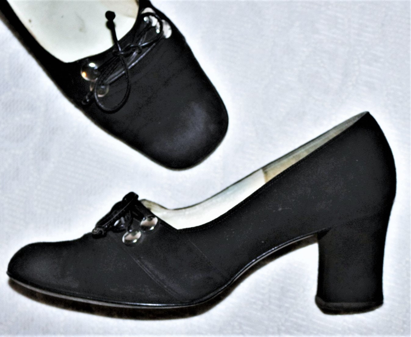 Sixties Schuhe Daisy Eu/De Gr. 39/40 Silberne Knöpfe Wildleder Hackenschuhe 60Er 70Er Schleife Pumps Kultig Leder Schwarz von myVINTAGEsoulandpain