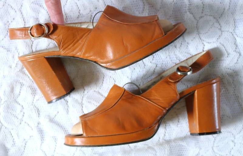70Er 80Er Leder Sandalette Eu/De Gr. 40 Hackenschuhe Hippie High Heel Riemen Sandale Boho Vintage Schuhe von myVINTAGEsoulandpain