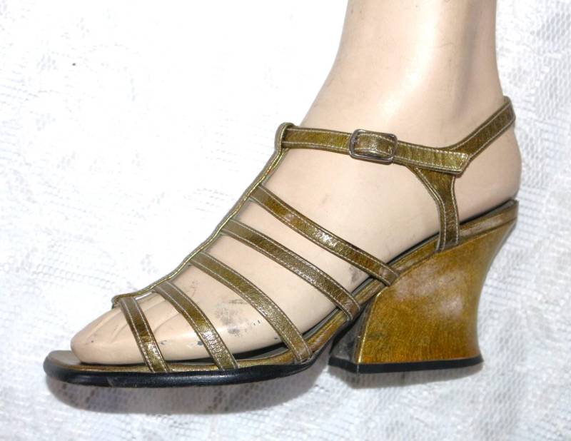Charles Jourdan 80Er Sandalette Eu/De Gr. 36 Leder True Vintage Gold Cooler Hacken von myVINTAGEsoulandpain