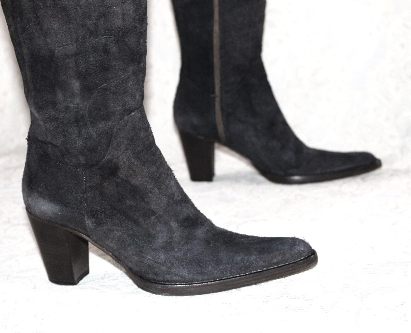 Cowboystiefel Eu/De Gr. 37 Boho Rauh-Leder Dunkelgrau Stiefel Unruhig Selten High Heel 7, 5cm Lederstiefel von myVINTAGEsoulandpain