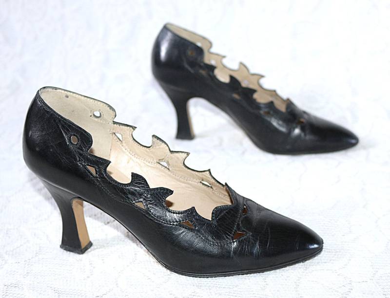 Pumps 60Er 70Er Eu/De Gr. 37 Leder Design Cut-Outs True Vintage High Heel Boho Chic von myVINTAGEsoulandpain