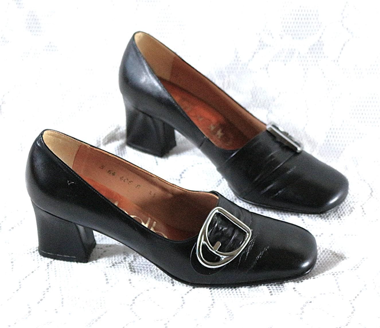 Pumps 70Er Eu/De Gr. Vintage Leder Boho Elegant Schnalle Hackenschuhe von myVINTAGEsoulandpain