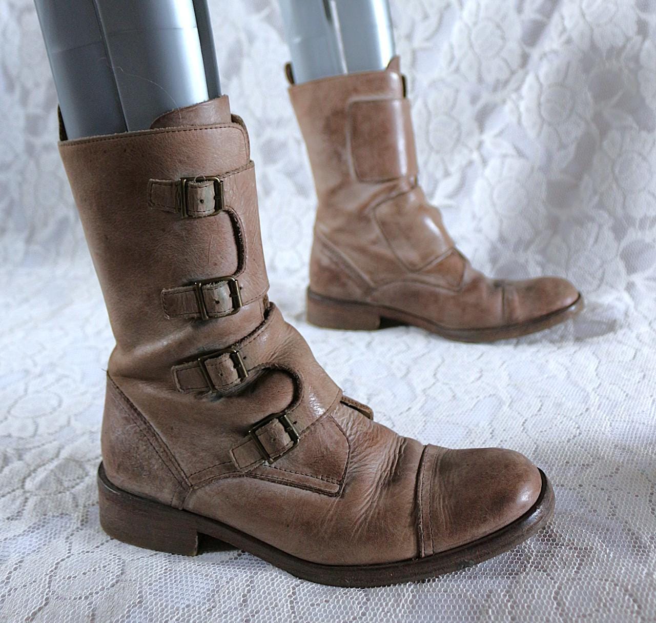 Leder Boots Eu/De Gr. 38, 5 39 Biker Style Schnallen Boho Robust Stiefelette von myVINTAGEsoulandpain