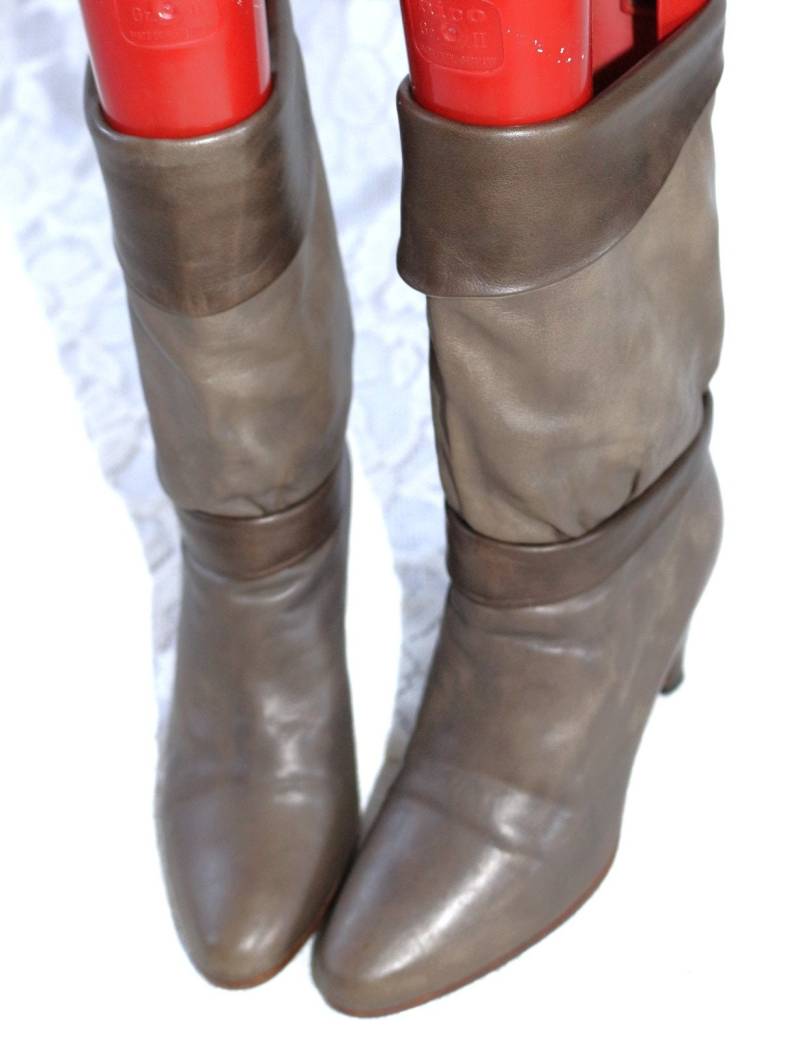 80Er Stiefel Leder Eu/De Gr. 36, 5 37 Vintage Hippie Boho Schlupfstiefel Mit Umschlag High Heel Grau von myVINTAGEsoulandpain