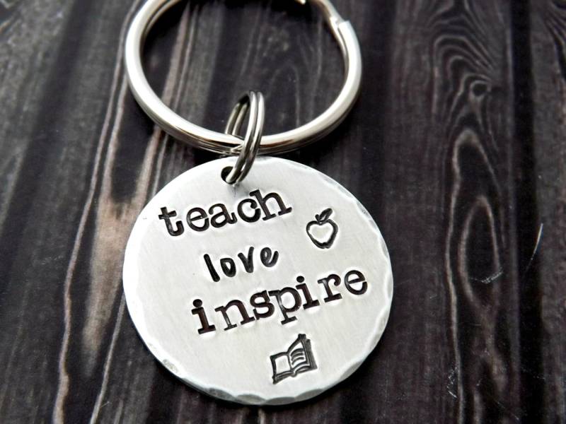 Lehrer Geschenk - Lehren Liebe Inspirieren-Lehrer Schlüsselanhänger-Ende Des Jahres Geschenk-Lehrer Abschluss Geschenk von mybeadedbutterfly