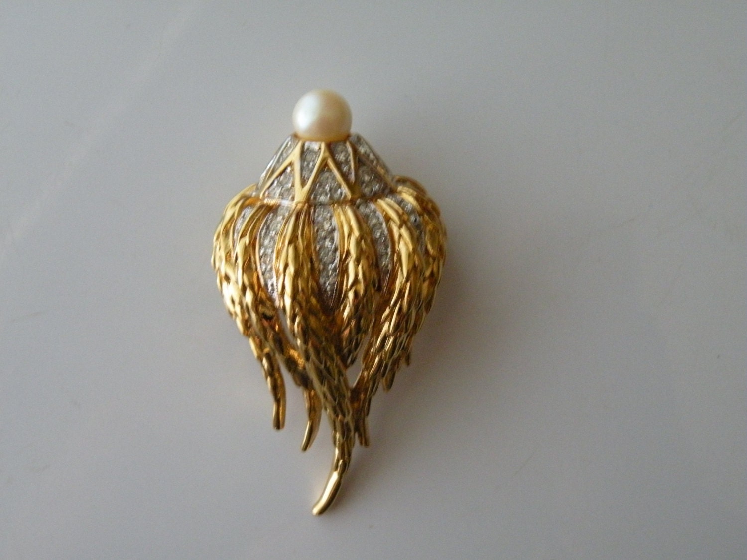 D' Orlan Strass Faux Perle Vergoldet Blumen Brosche Anstecknadel D' Orlan Strass Faux Perle Vergoldet Blumen Brosche Anstecknadel von mybliss2010