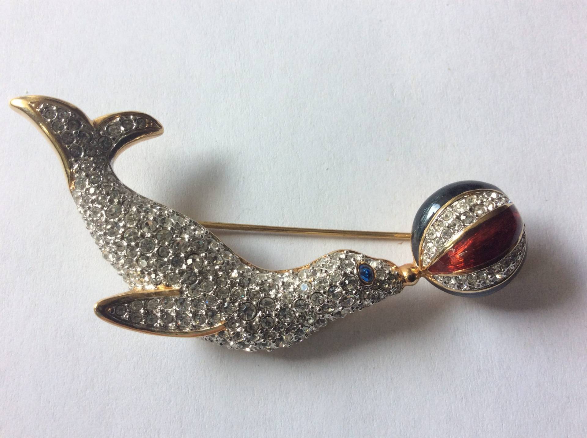 Swarovski Seelöwe Robbe Mit Kugel. Strass Und Emaille. Vergoldet Swarovski Seelöwe Robbe Mit Kugel. Strass Und Emaille. Vergoldet von mybliss2010