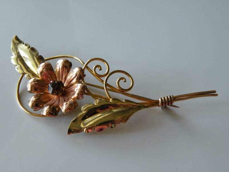 Van Dell Blumen Anstecknadel, Brosche. 12K Goldgefüllt, Topas-strassstein Van Dell Blumen Anstecknadel, Brosche. 12K Goldgefüllt, Topas-strassstein von mybliss2010