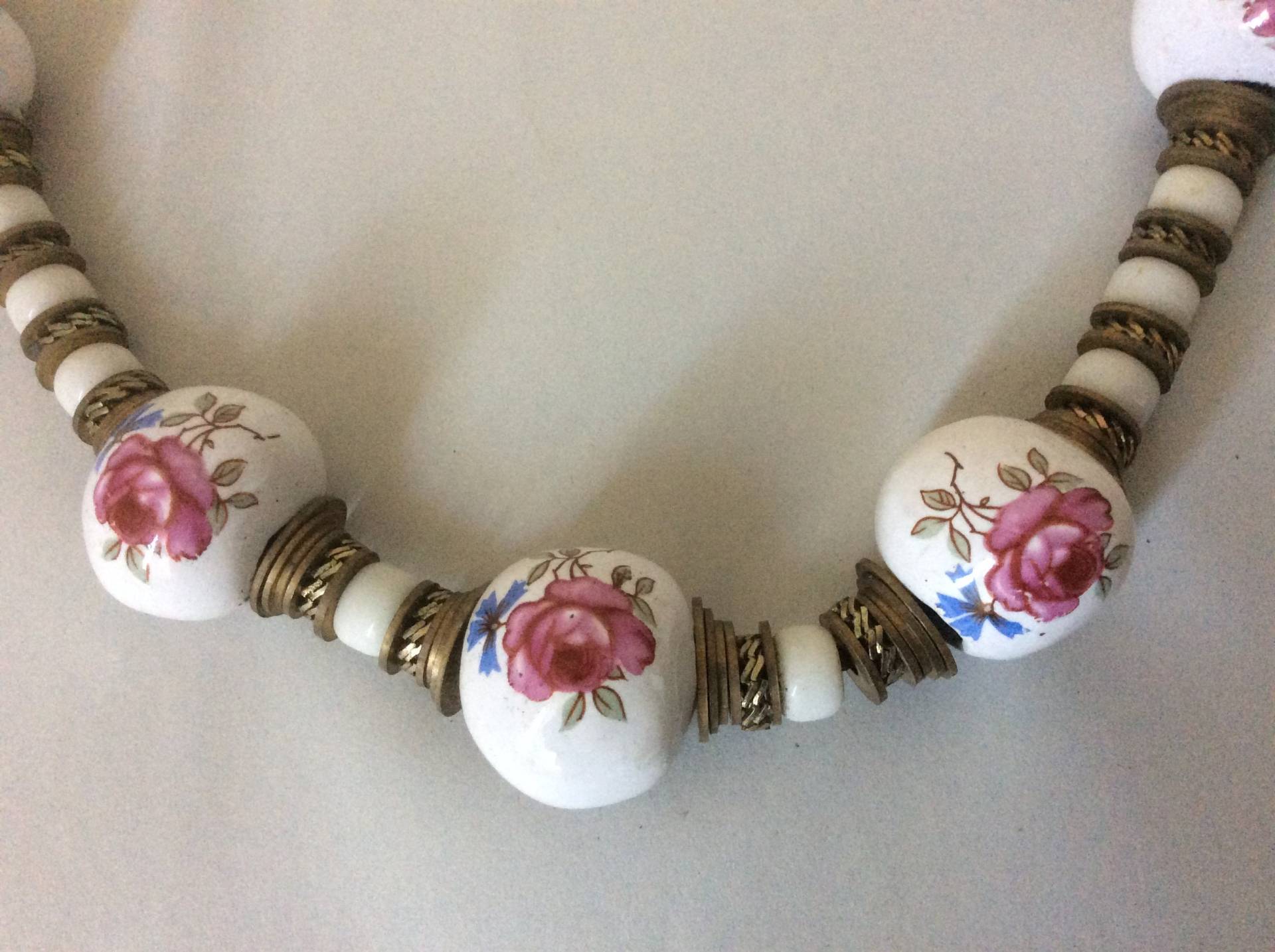 Vintage Boho Messing Und Keramik Floral Perlen Halskette Rosen Kornblumen von mybliss2010