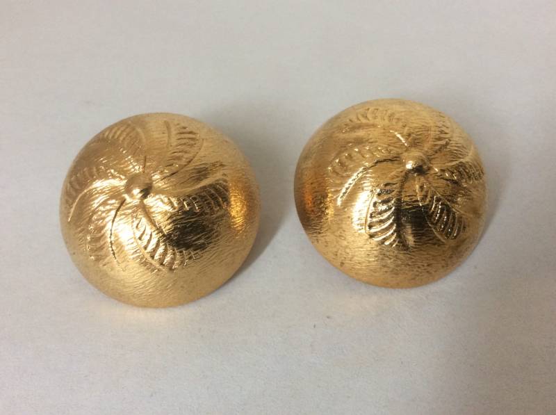 Vintage High Dome Swirl Flower Windrad Ohrclips von mybliss2010