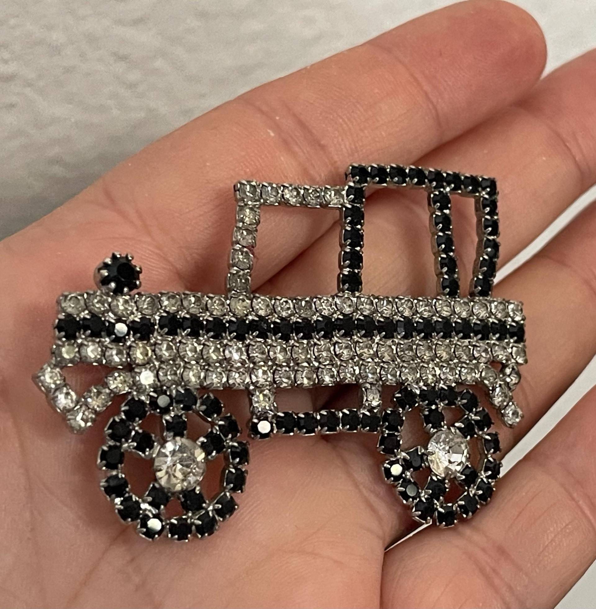 Vintage Strass Auto Brosche Anstecknadel Vintage Strass Auto Brosche Anstecknadel von mybliss2010