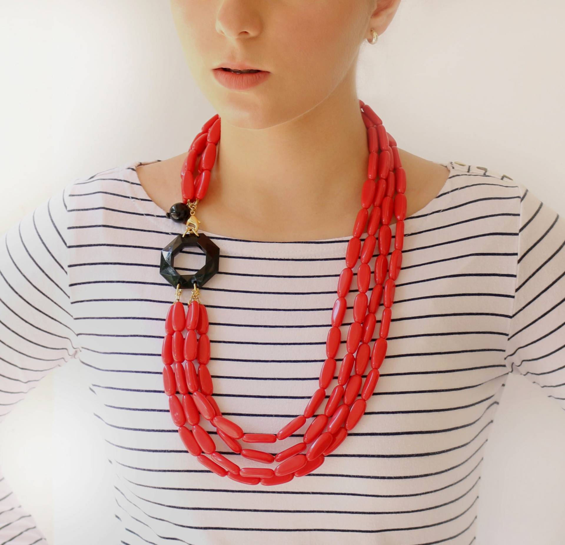 Statement Kette Rot, Layered Kette, Chunky Halskette, Bold Halskette Oversize, Perlenkette Vintage Style, Einzigartige Für Frauen von myfaunaflora