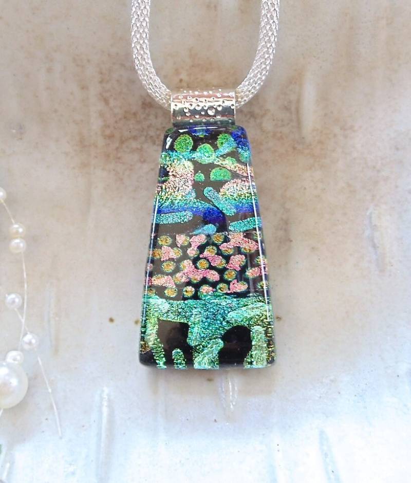 Dichroic Glas Anhänger, Halskette, Schmuck Aus Geschmolzenem Glas, Mit Kette, Unikat, Grün, Rosa, Blau, A9 von myfusedglass
