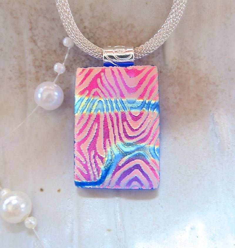 Halskette Rot, Blau, Gold, Dichroic Anhänger, Glasschmuck, Kette Inklusive, A4 von myfusedglass