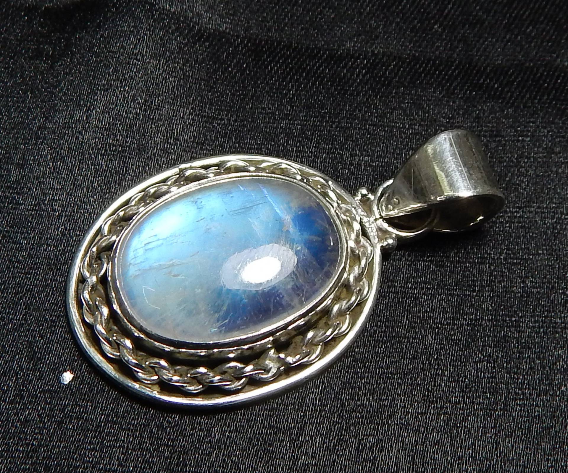 12x15mm Oval Form Cabochon Blue Fire Regenbogen Mondstein Anhänger 925 Sterling Silber Einzigartiges Design Anhänger von myhealingworld