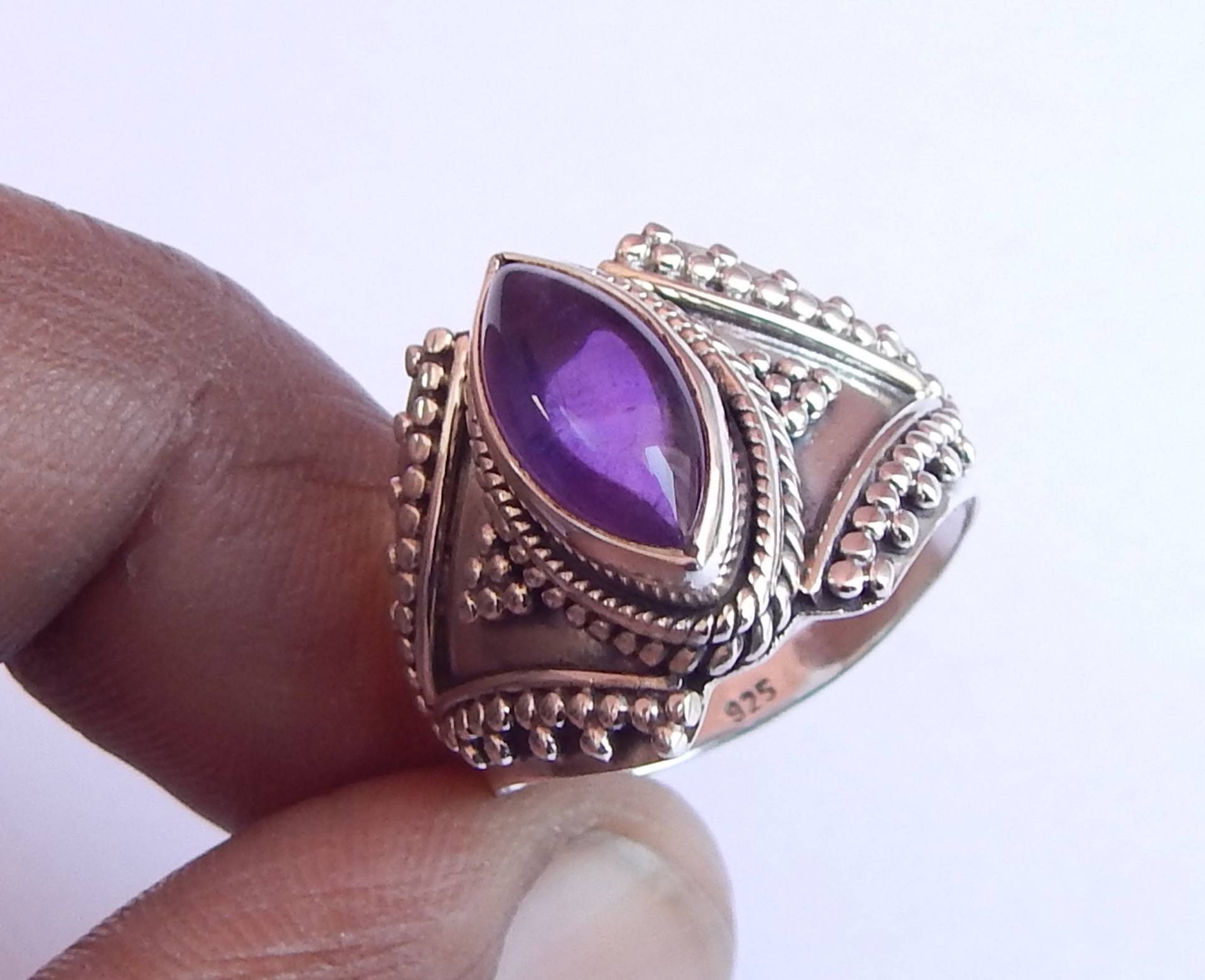 Amethyst Ring, Marquise Form Designer 6x12mm Schöne Ring Schmuck Für Männer Und Frauen von myhealingworld