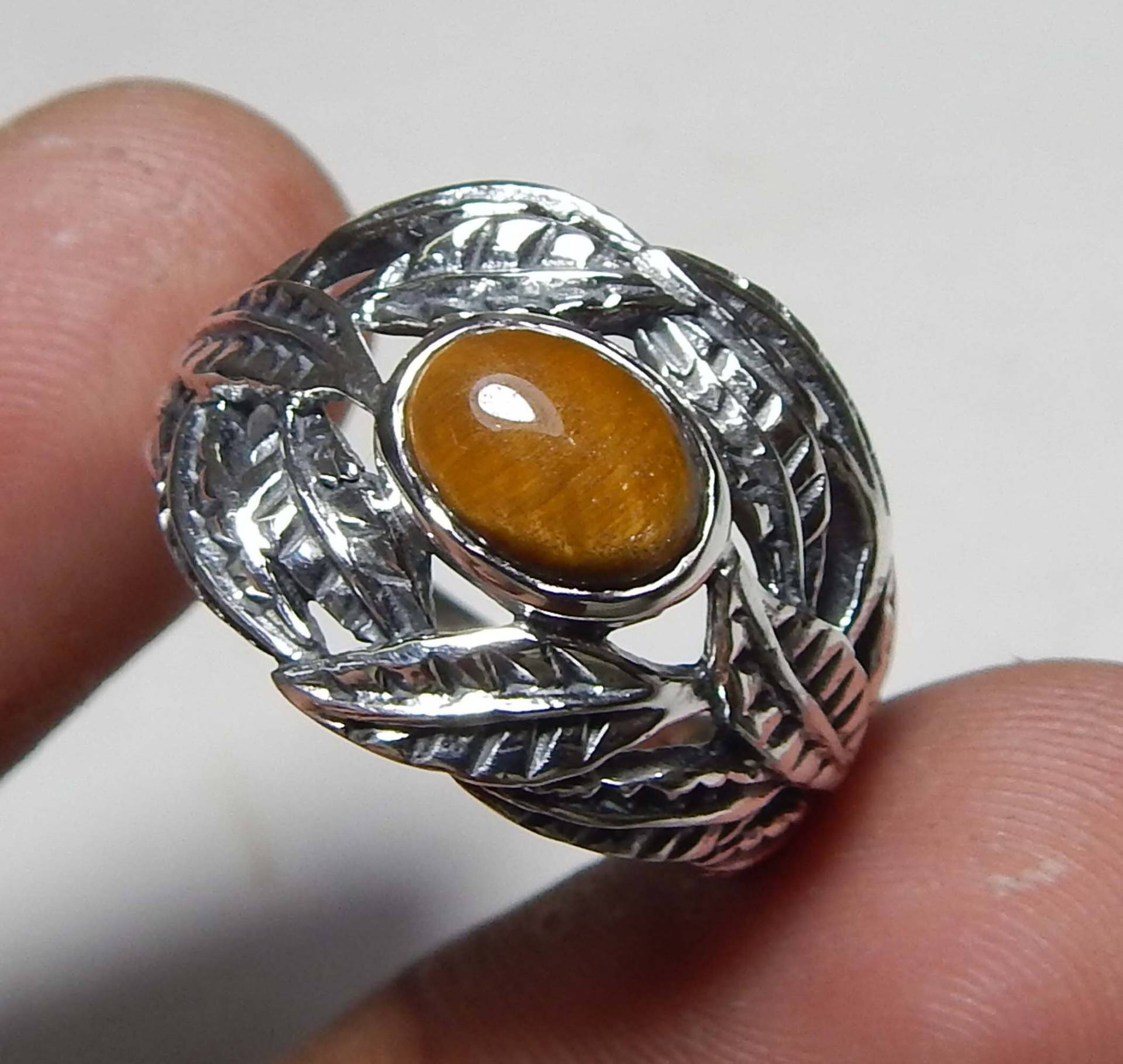 Cabochon Tigerauge Ring, 6x8mm Ovale Form Edelstein Handgemachte Einzigartige Blatt Designer 925 Stempel Sterling Silber Für Unisex von myhealingworld