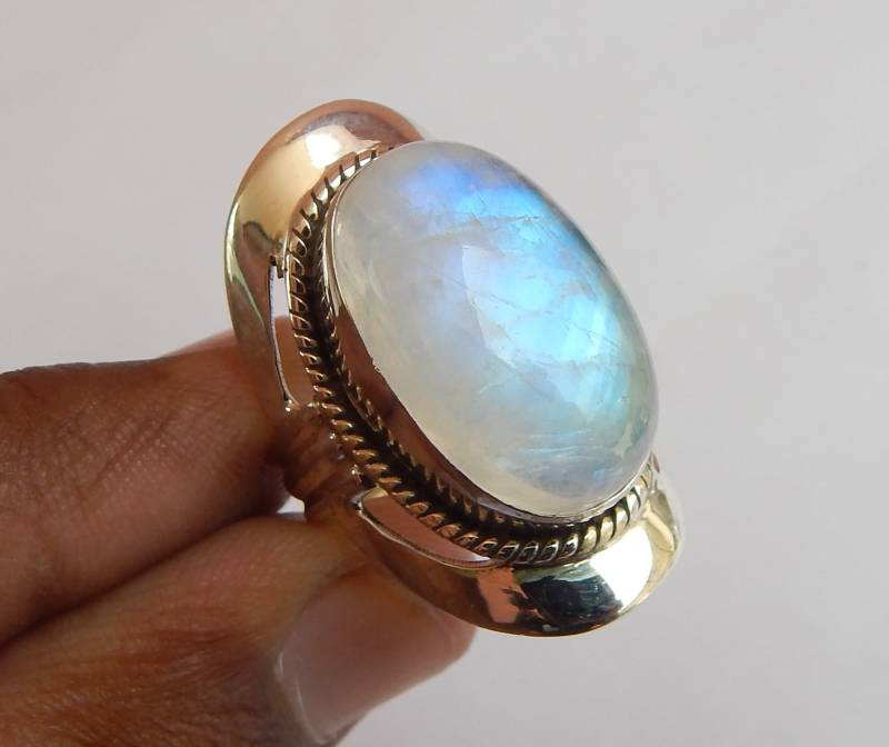 Natürlicher Blue Fire Oval Form 12 X 20 Mm Regenbogen Mondstein 925 Sterling Silber Ring, Handgemachter Designerring, Ringgröße 6, 5 Us von myhealingworld