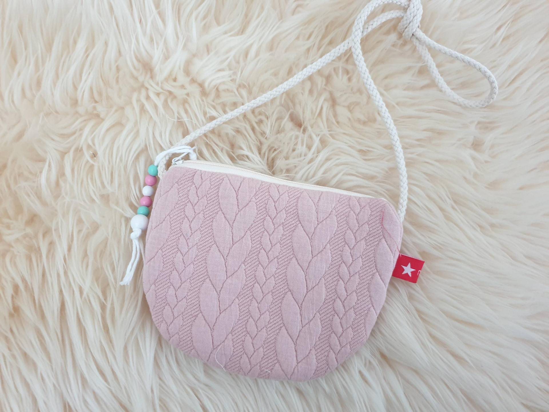 Umhängetäschchen Sofort Lieferbar, Kindertasche, Kinder Umhängetasche, Tasche Cord, Kleine Tasche, Kaufladen, Kirschen, Strick, Zopf, Rosa von mykizi
