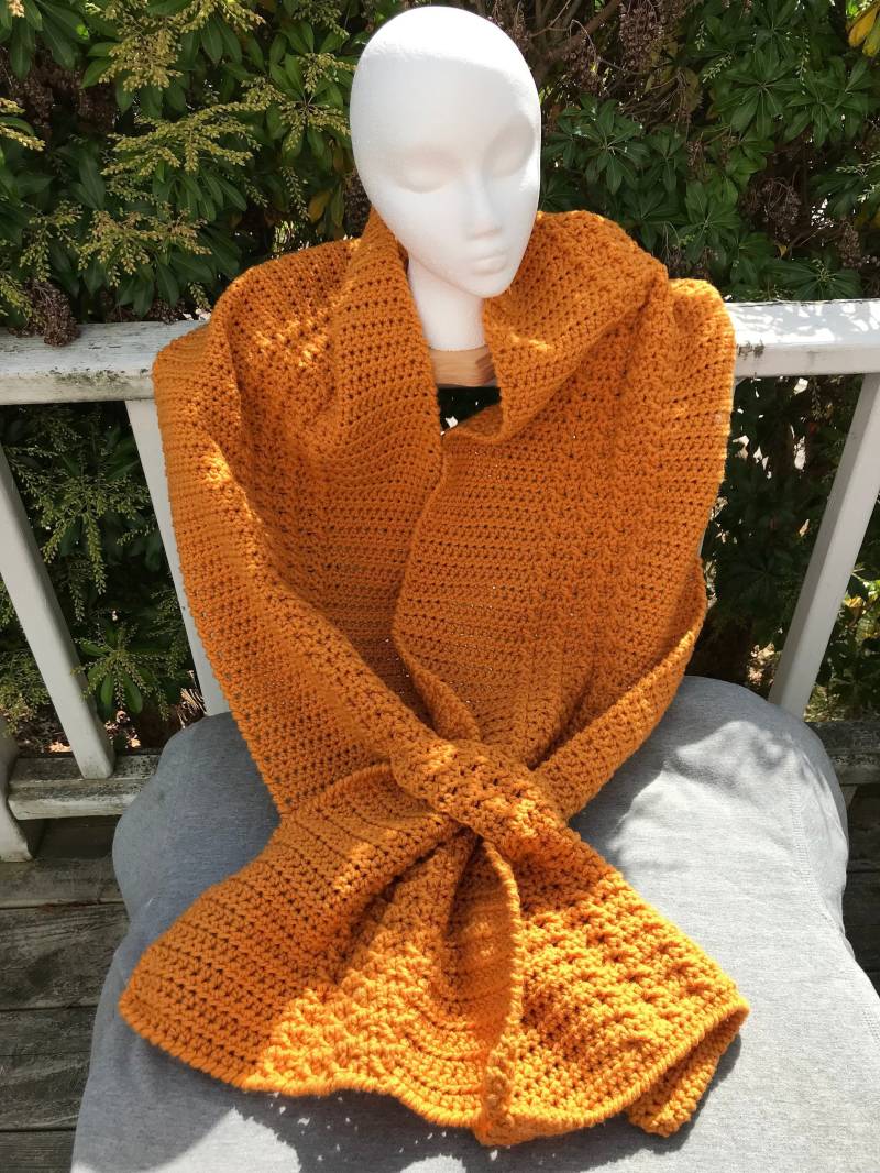 Gold Stricken Schal von mykoalakrafts