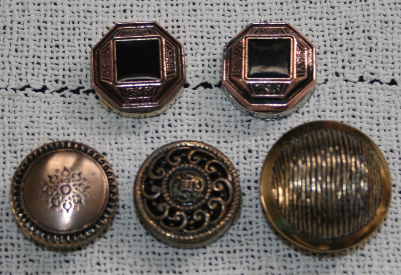 Lot 5 Pcs Vtg Button Cover Nony New York Ny Runde Octagon Metall Clip von myrustygold