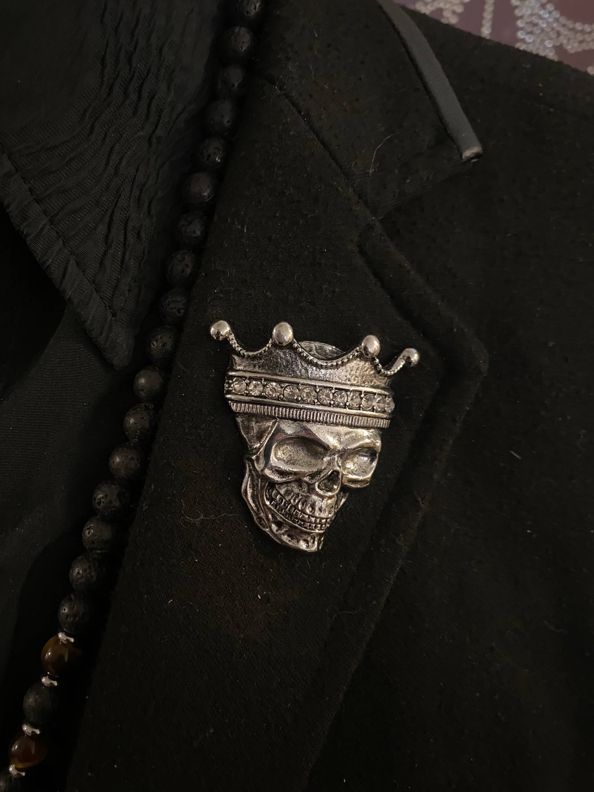 Magnet Brosche Totenkopf Herren Pin Für Anzug, Sakko, Schal, Blazer von mysale24