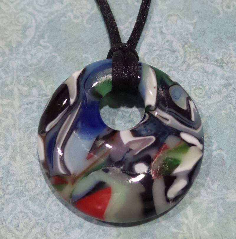 Farbenfroher Anhänger Aus Fusing-Glas Recyceltes Glas, Handgefertigt in Wisconsin von mysassyglass
