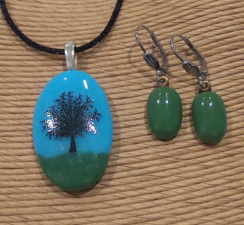 Fusing Glas Baum Anhänger Und Ohrring Set Himmelblau & Grüner Schmuck von mysassyglass