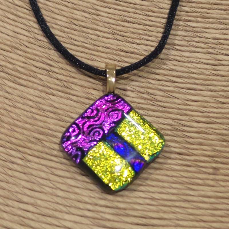 Rosa Und Gelb Dichroic Anhänger, Glas Schmuck, Unikat - On The Edge 3223 von mysassyglass
