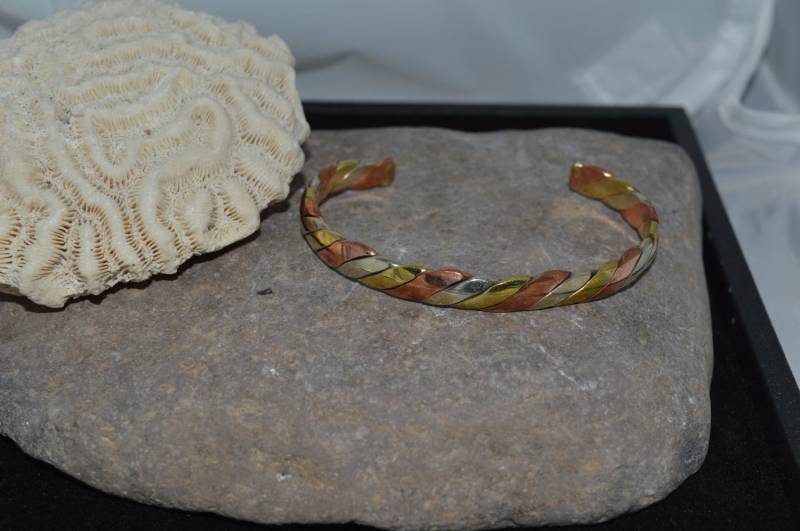 Kupfer Messing Sterling Silber Tri-Color Armspange "Deal Inside" von mysilvershoppe