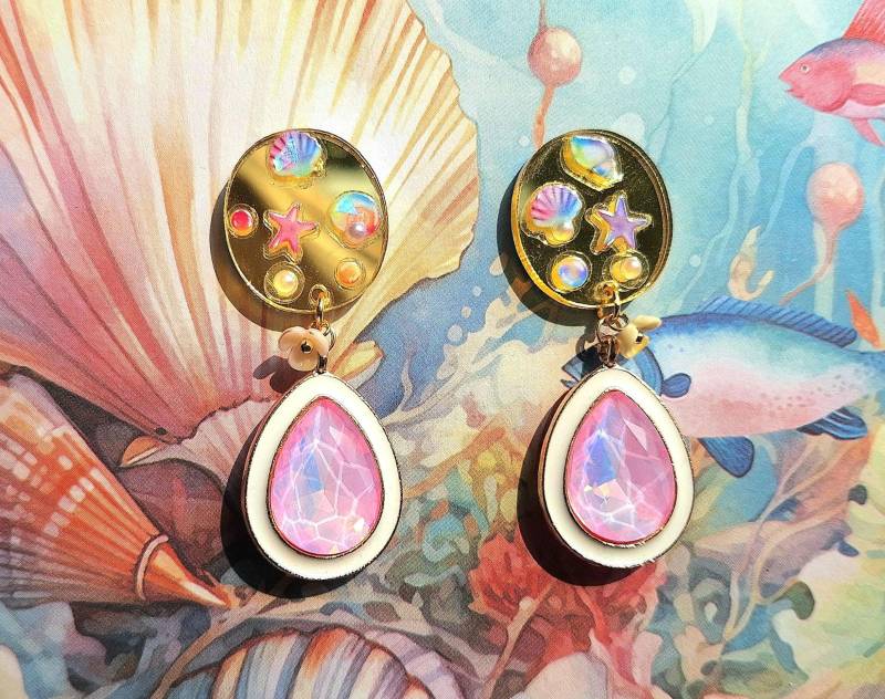 Aloha Ohrstecker Verspiegelt, Gold, Mit Kleinen Stickern, Tropfen Glas Geschliffen Rosa, Kleine Blüte, Tropisch, Leicht von mysupermood